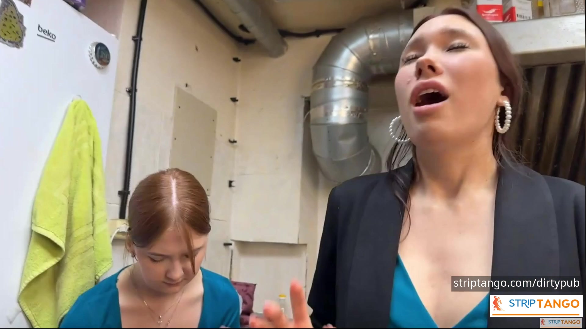 `DirtyPub Looks Like a Normal Bar but Inside 4 Girls Wear I