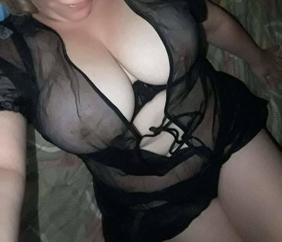 Sara Sanhueza Constanzo - https://www.facebook.com/carmyn.de