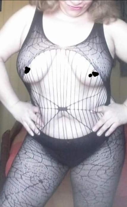 Sara Sanhueza Constanzo - https://www.facebook.com/carmyn.de