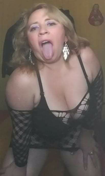 Sara Sanhueza Constanzo - https://www.facebook.com/carmyn.de