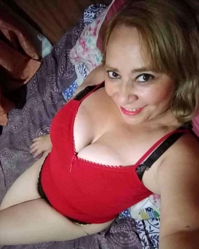 Sara Sanhueza Constanzo - https://www.facebook.com/carmyn.de