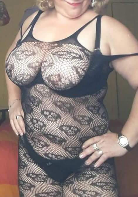 Sara Sanhueza Constanzo - https://www.facebook.com/carmyn.de