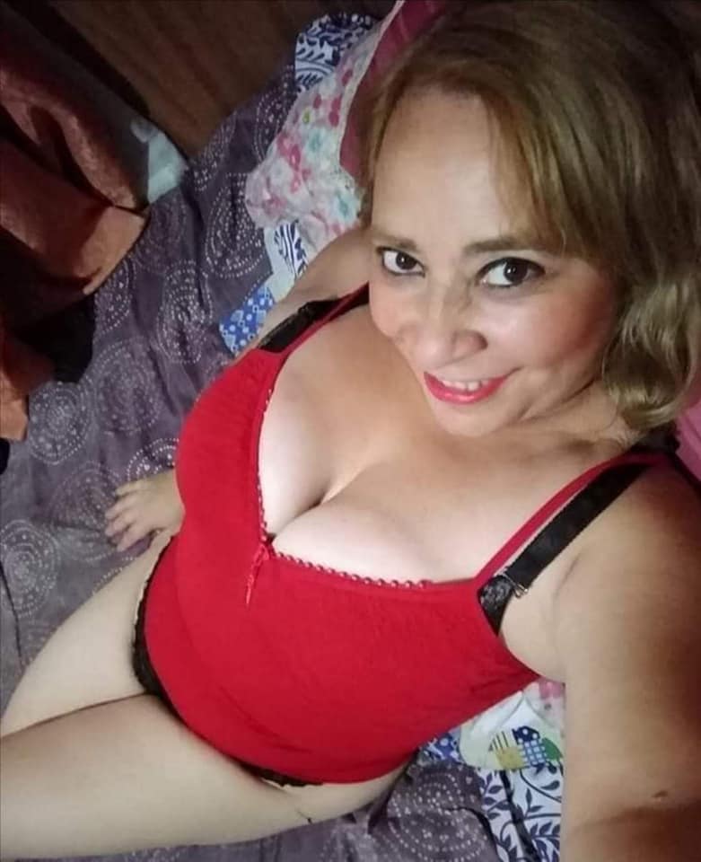Sara Sanhueza Constanzo - https://www.facebook.com/carmyn.de