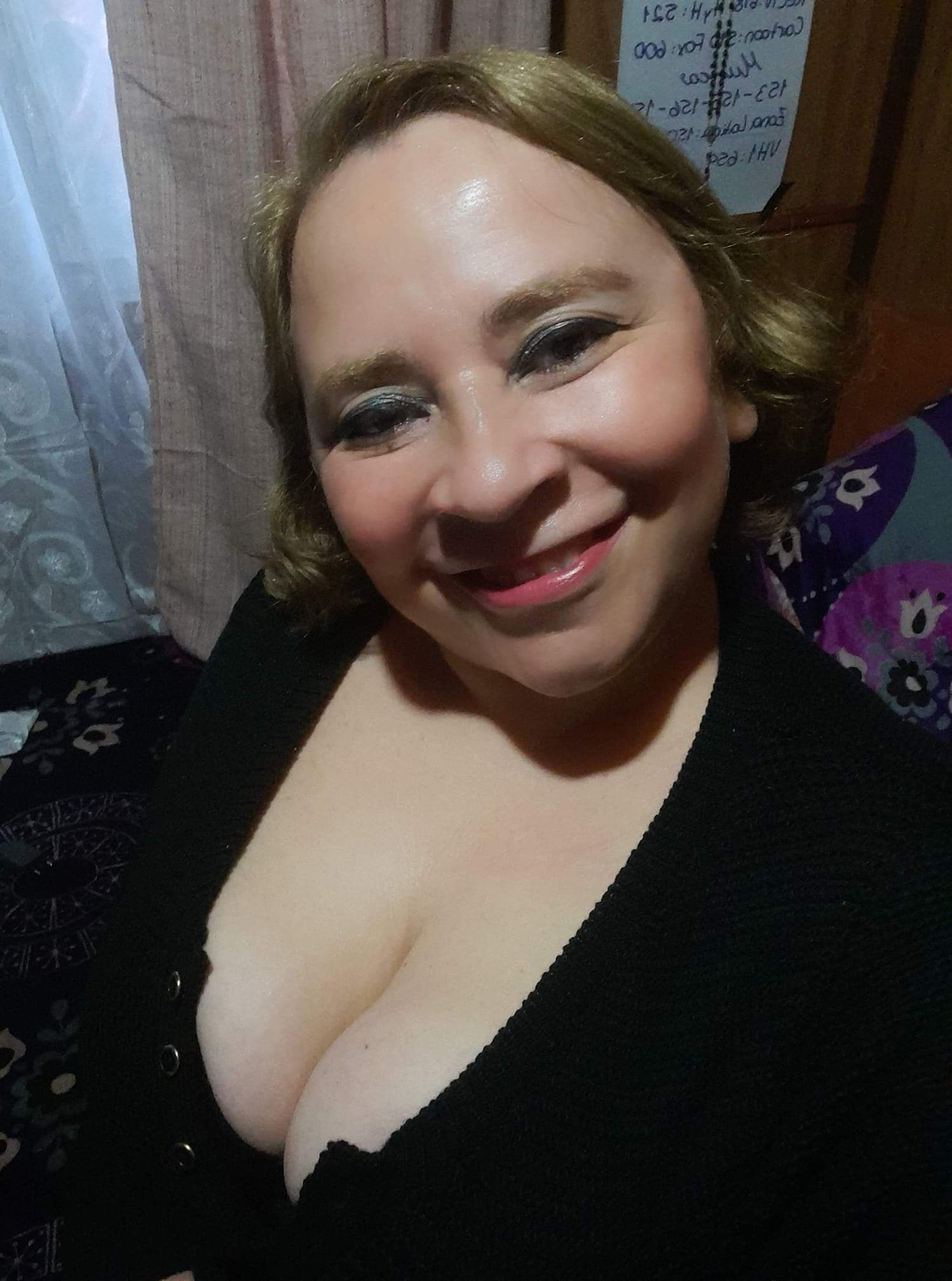 Sara Sanhueza Constanzo - https://www.facebook.com/carmyn.de