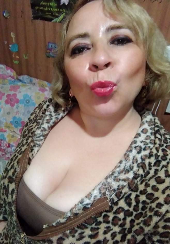 Sara Sanhueza Constanzo - https://www.facebook.com/carmyn.de