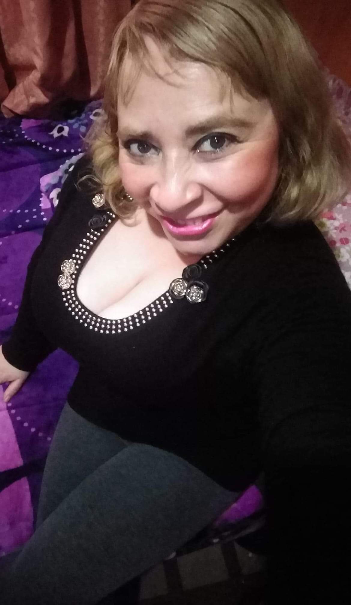 Sara Sanhueza Constanzo - https://www.facebook.com/carmyn.de