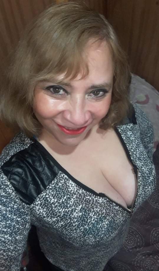 Sara Sanhueza Constanzo - https://www.facebook.com/carmyn.de