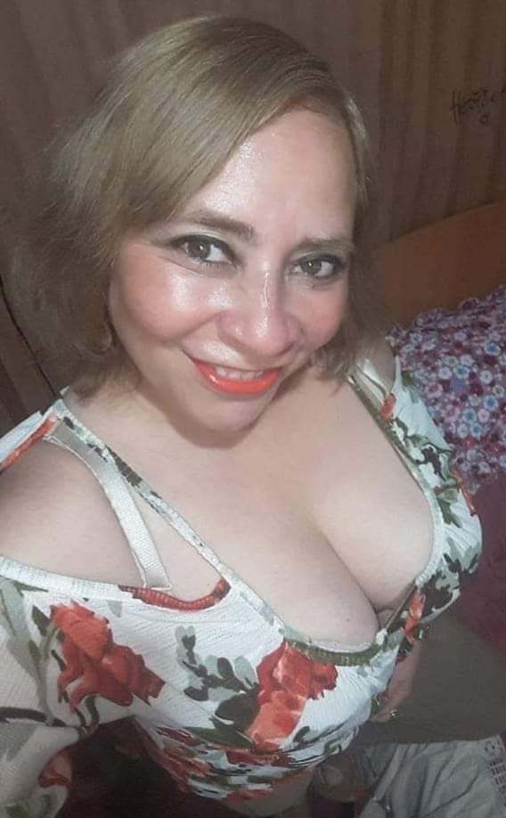 Sara Sanhueza Constanzo - https://www.facebook.com/carmyn.de