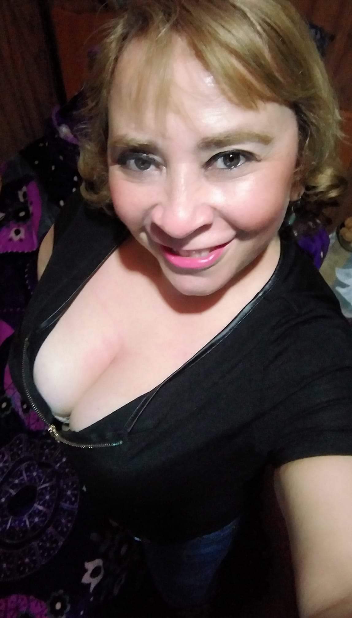 Sara Sanhueza Constanzo - https://www.facebook.com/carmyn.de