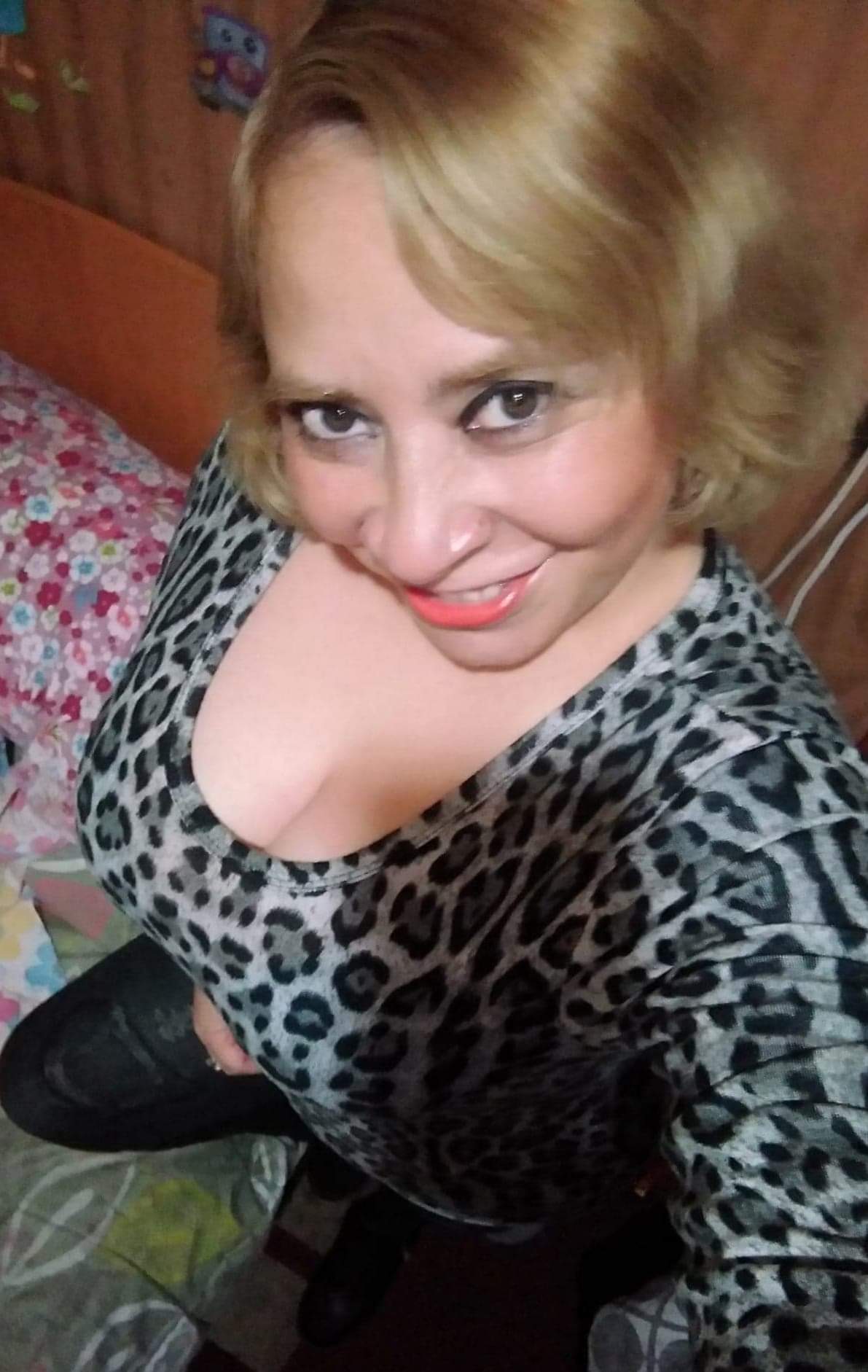 Sara Sanhueza Constanzo - https://www.facebook.com/carmyn.de