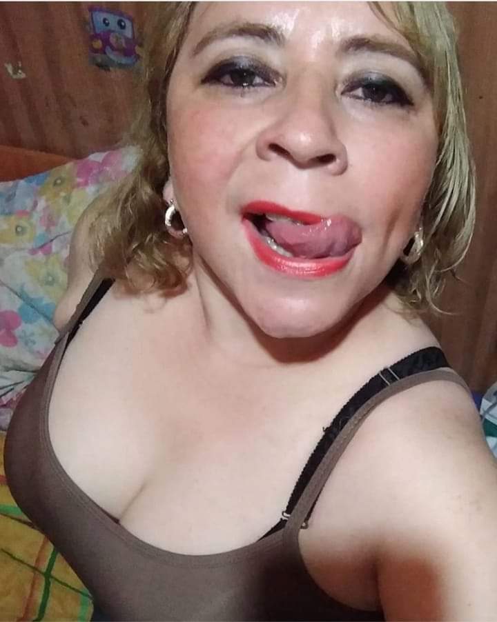 Sara Sanhueza Constanzo - https://www.facebook.com/carmyn.de