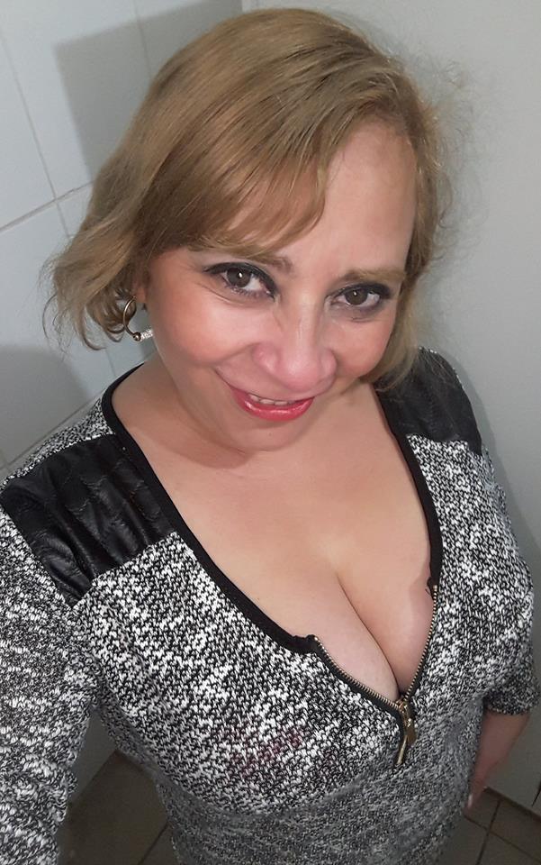 Sara Sanhueza Constanzo - https://www.facebook.com/carmyn.de