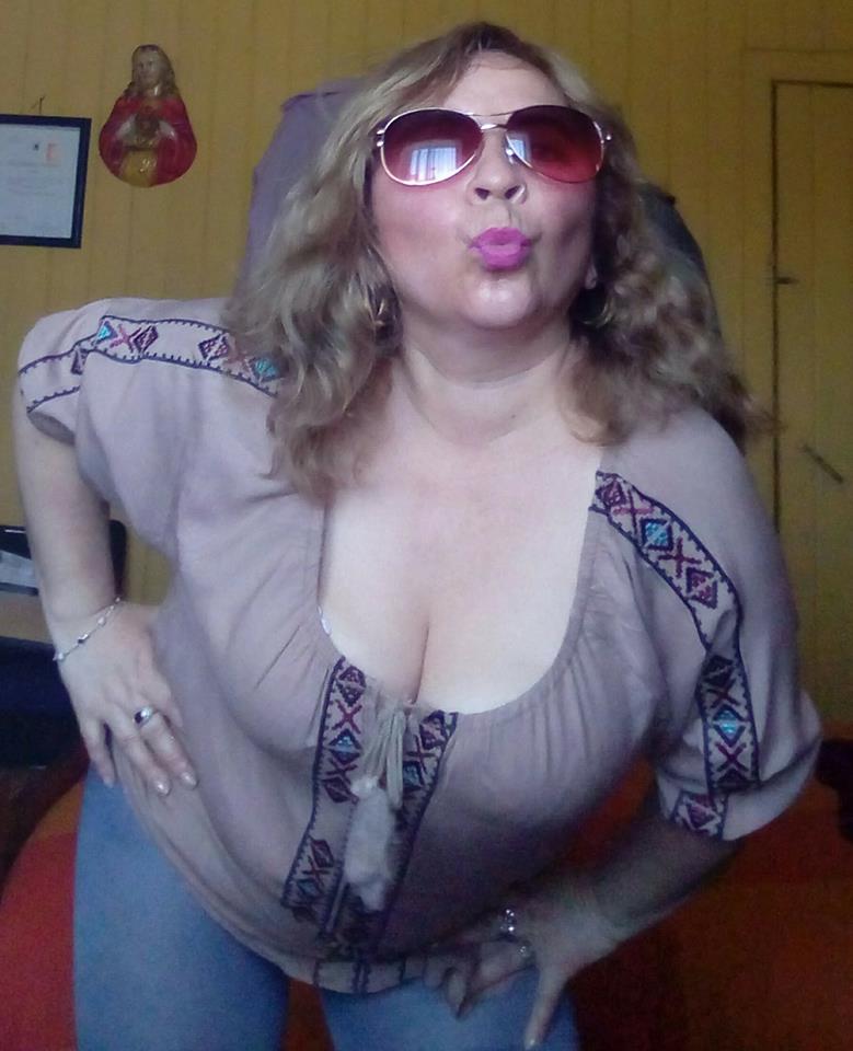 Sara Sanhueza Constanzo - https://www.facebook.com/carmyn.de