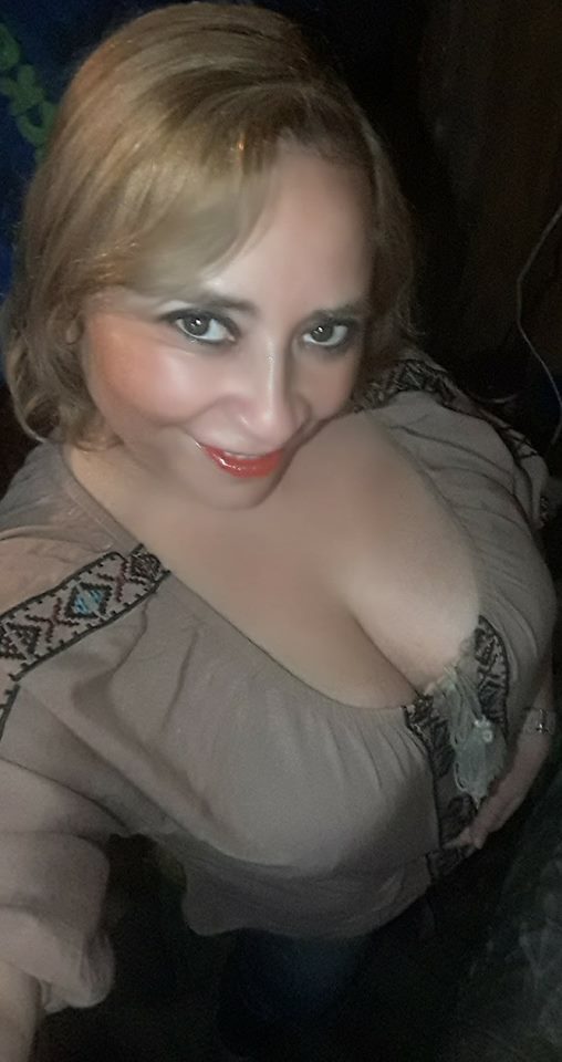 Sara Sanhueza Constanzo - https://www.facebook.com/carmyn.de