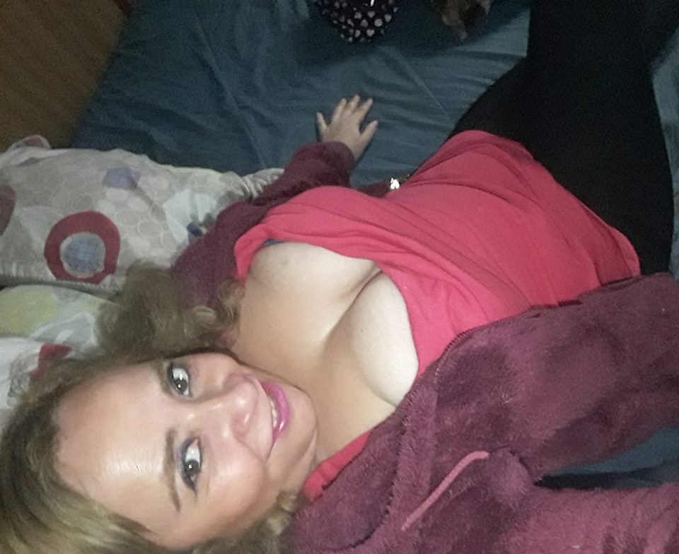 Sara Sanhueza Constanzo - https://www.facebook.com/carmyn.de