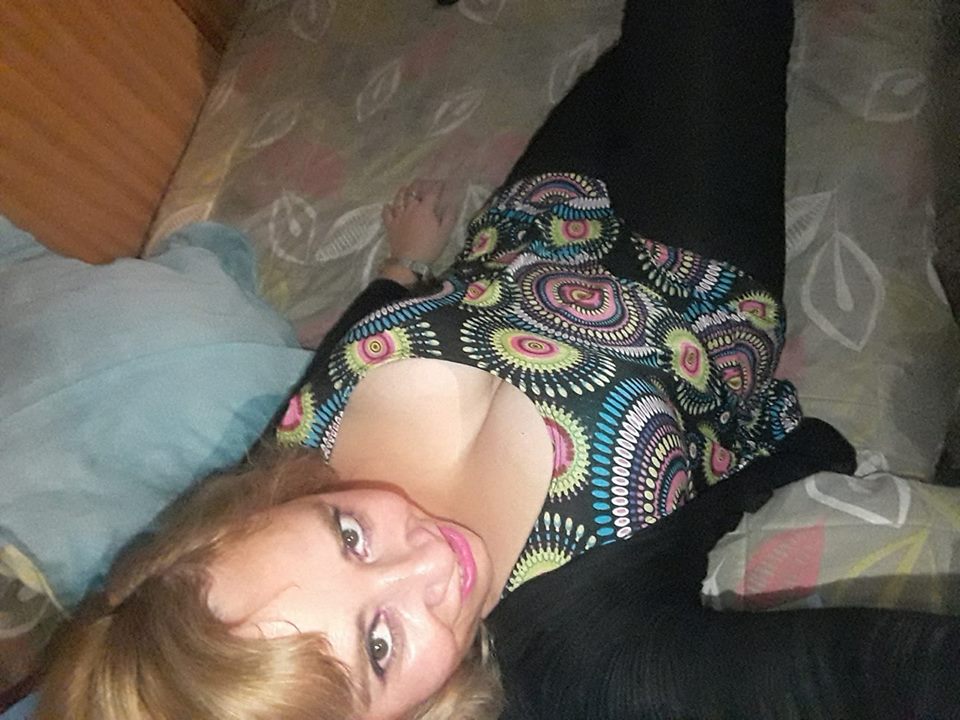 Sara Sanhueza Constanzo - https://www.facebook.com/carmyn.de