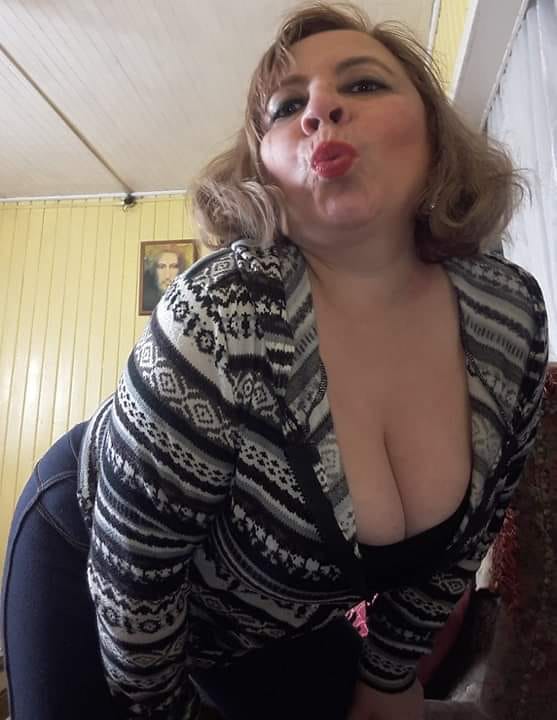 Sara Sanhueza Constanzo - https://www.facebook.com/carmyn.de