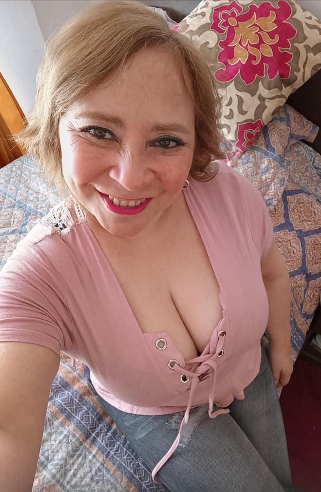 Sara Sanhueza Constanzo - https://www.facebook.com/carmyn.de