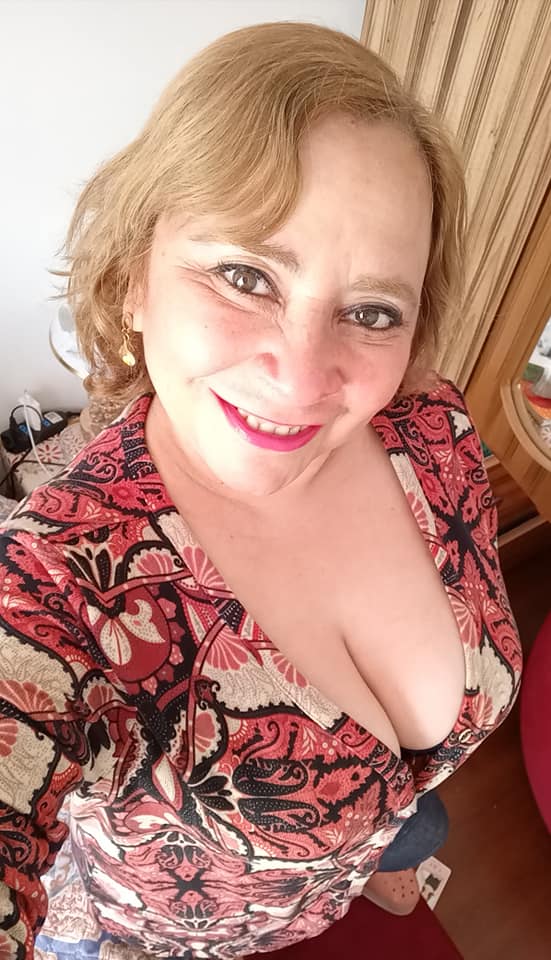 Sara Sanhueza Constanzo - https://www.facebook.com/carmyn.de