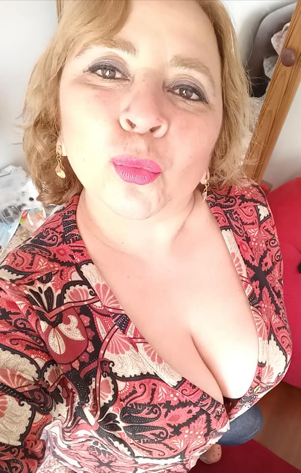 Sara Sanhueza Constanzo - https://www.facebook.com/carmyn.de