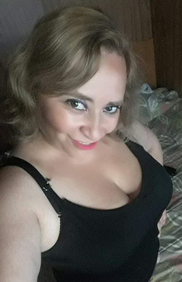 Sara Sanhueza Constanzo - https://www.facebook.com/carmyn.de