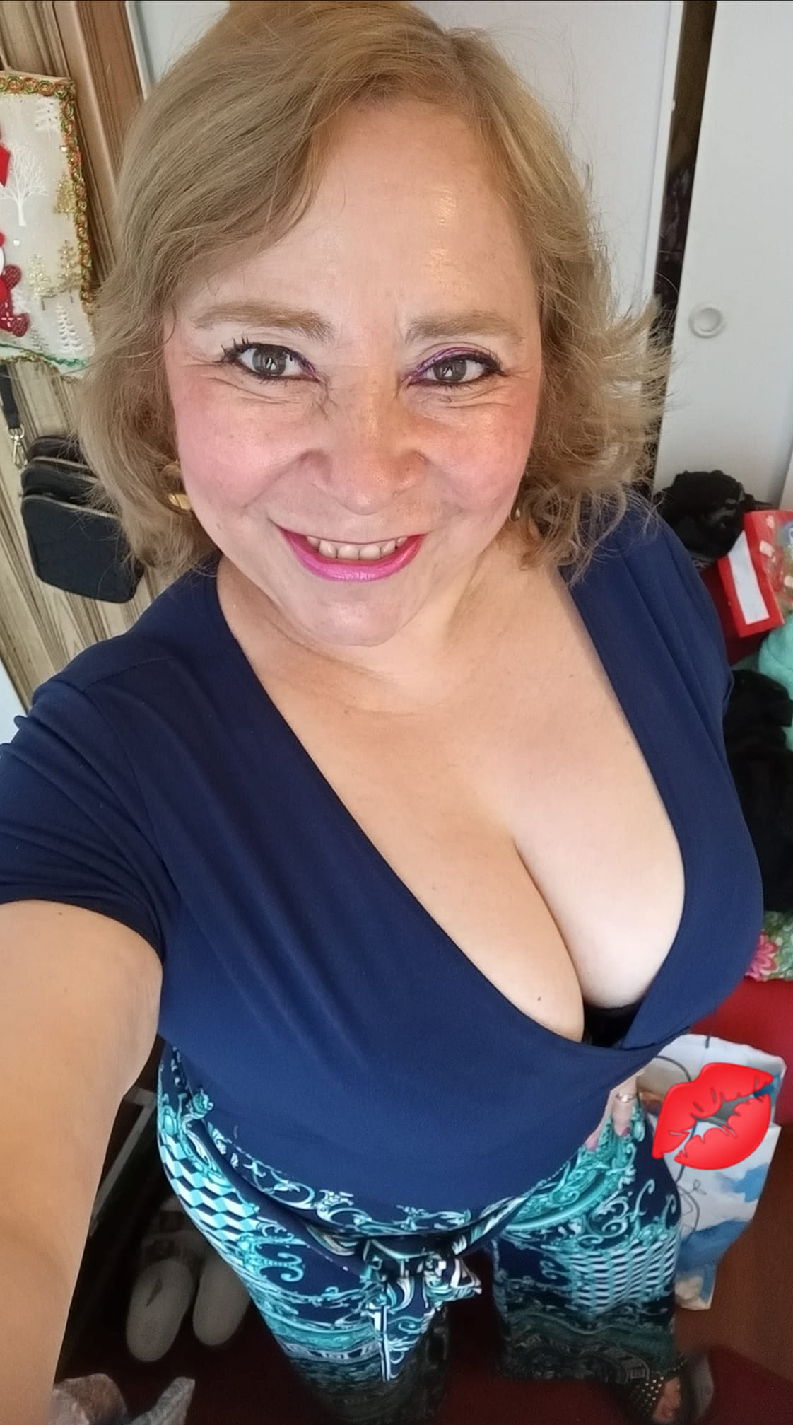 Sara Sanhueza Constanzo - https://www.facebook.com/carmyn.de