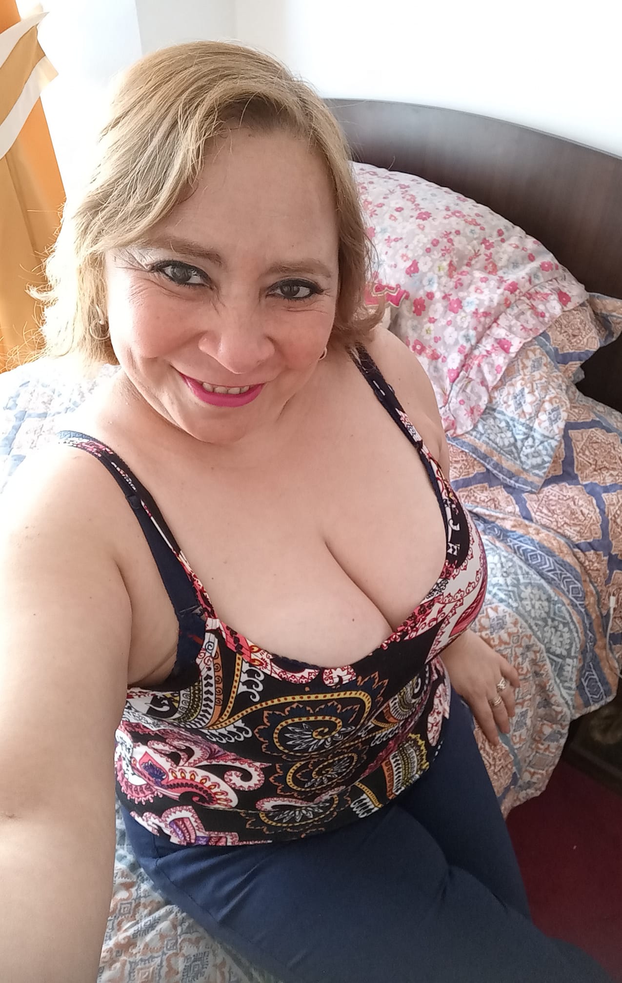 Sara Sanhueza Constanzo - https://www.facebook.com/carmyn.de