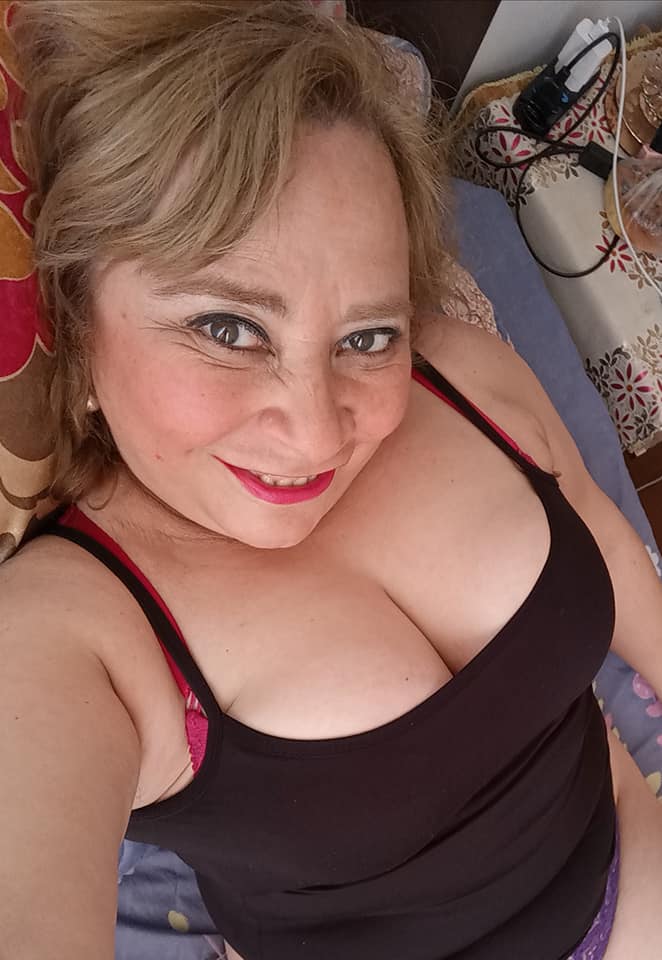 Sara Sanhueza Constanzo - https://www.facebook.com/carmyn.de