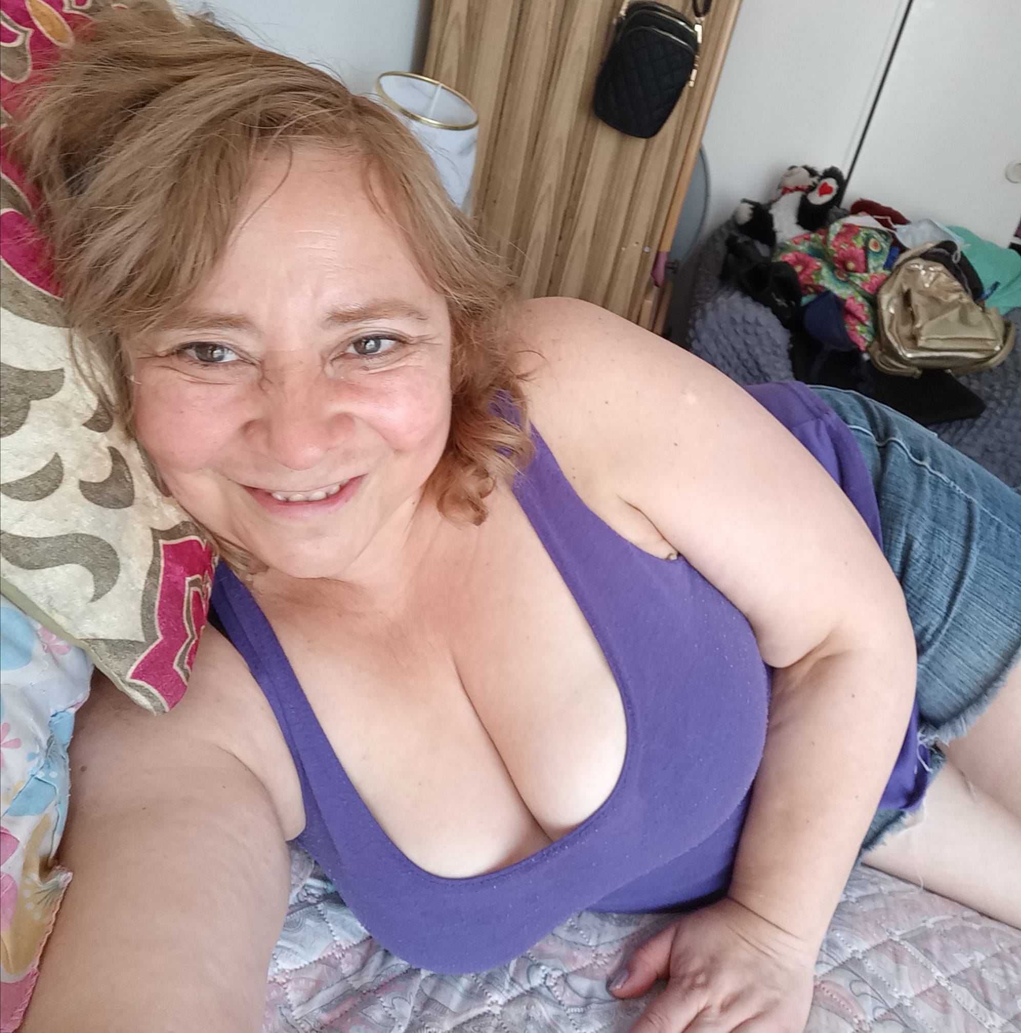 Sara Sanhueza Constanzo - https://www.facebook.com/carmyn.de