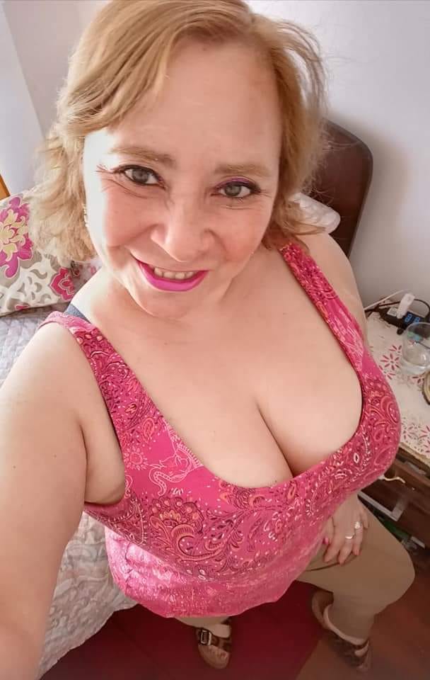 Sara Sanhueza Constanzo - https://www.facebook.com/carmyn.de