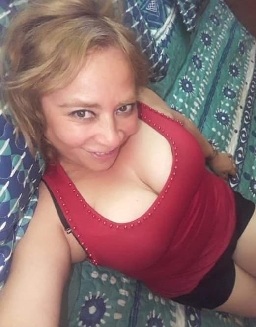 Sara Sanhueza Constanzo - https://www.facebook.com/carmyn.de