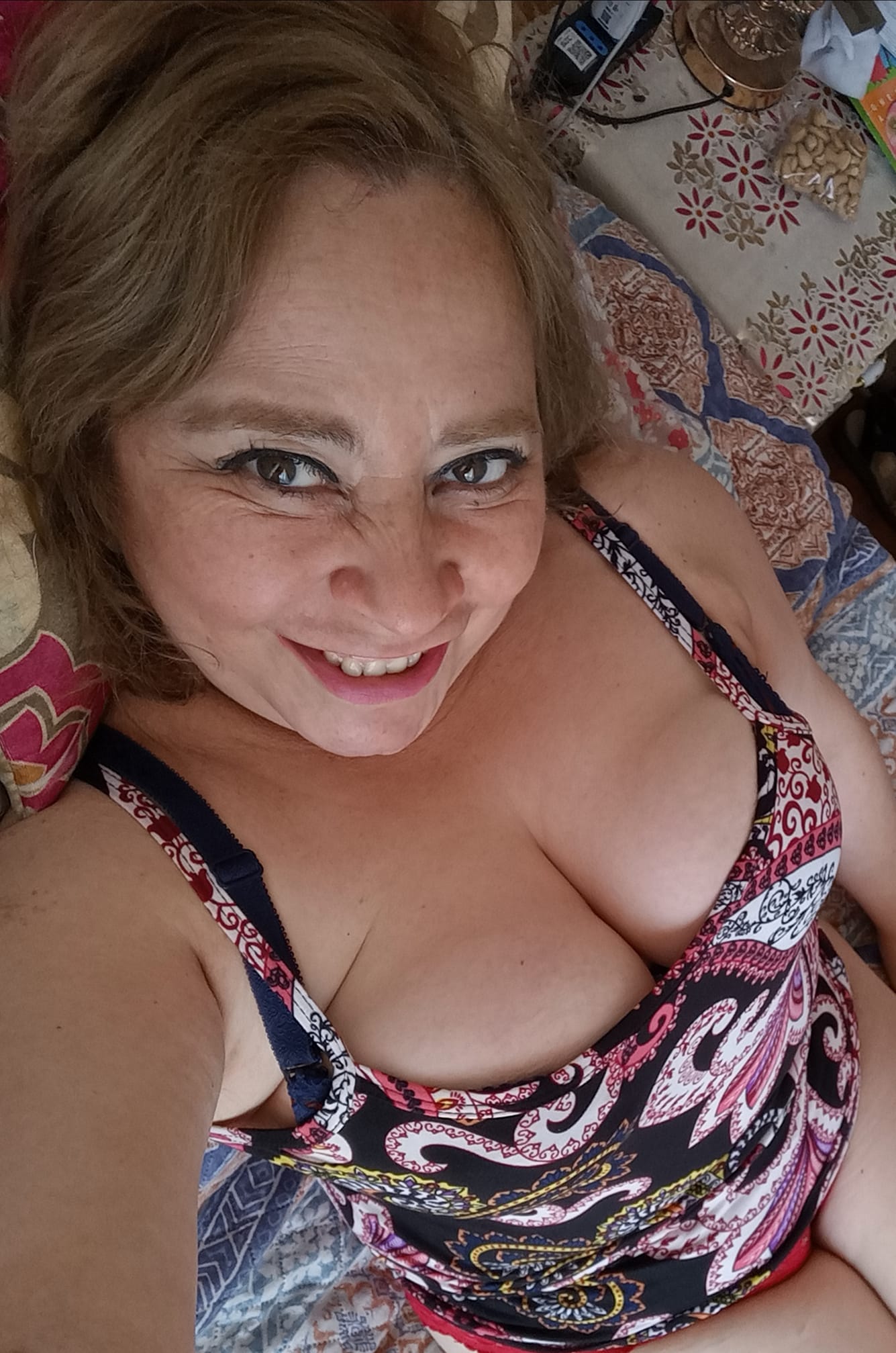 Sara Sanhueza Constanzo - https://www.facebook.com/carmyn.de