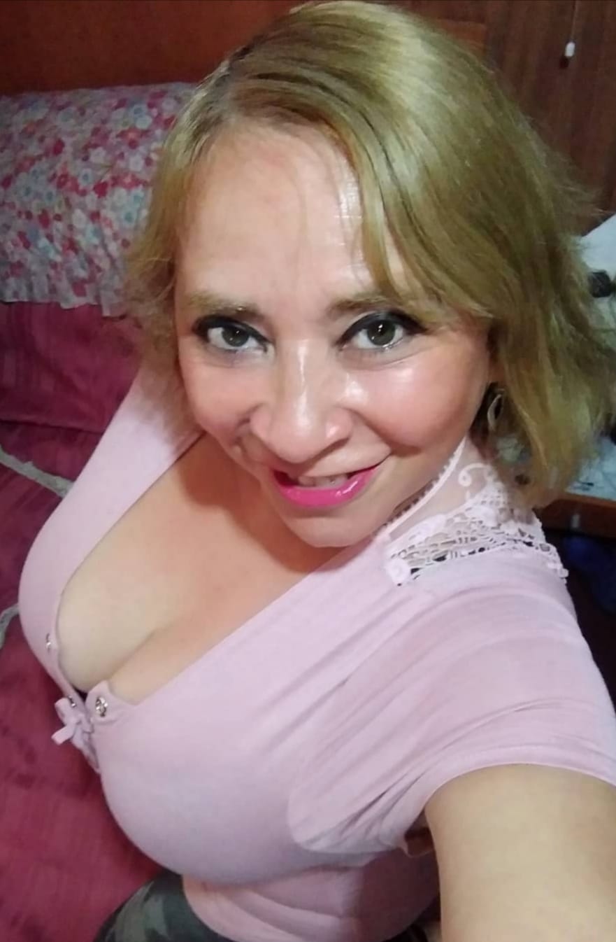 Sara Sanhueza Constanzo - https://www.facebook.com/carmyn.de