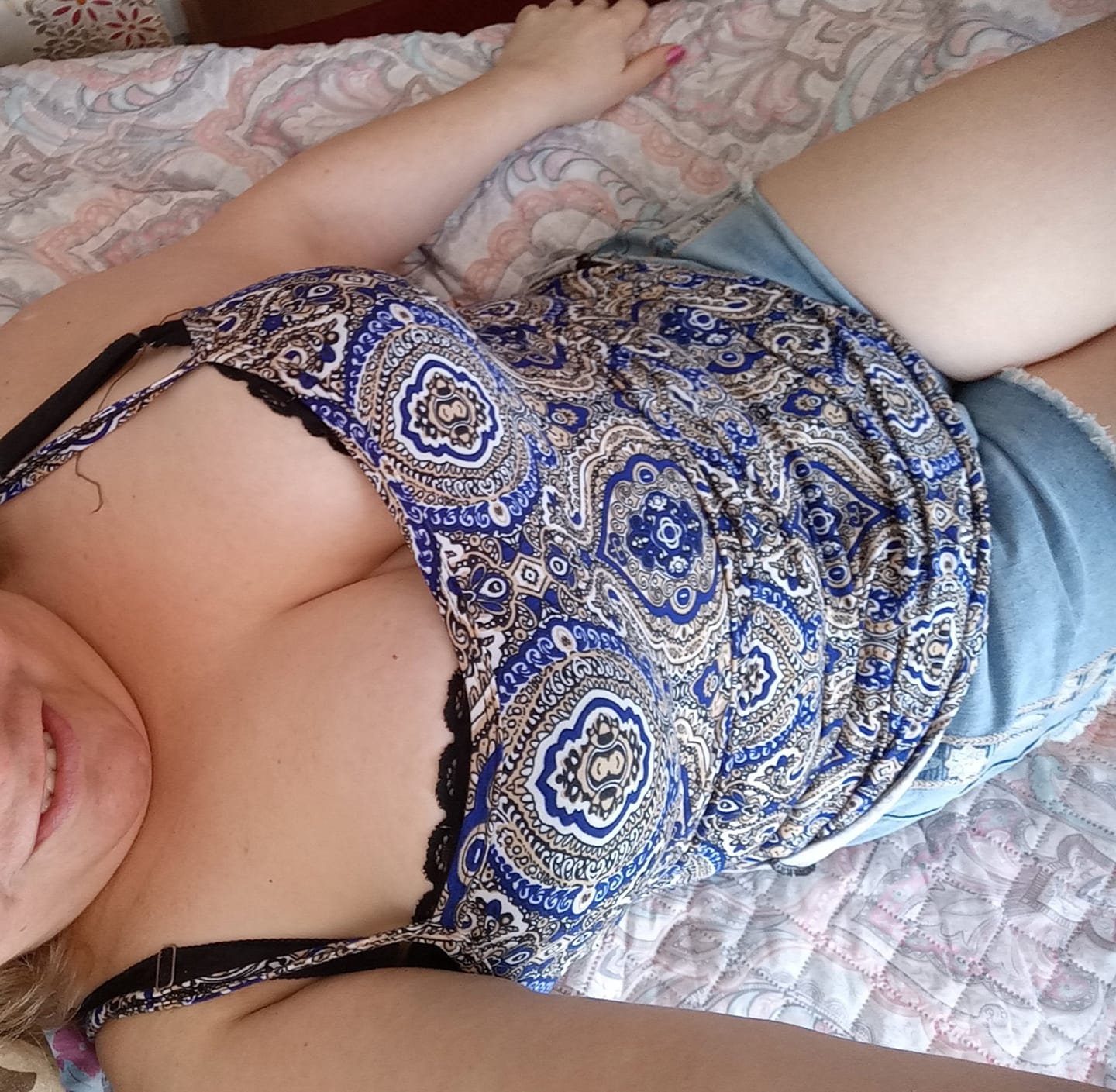 Sara Sanhueza Constanzo - https://www.facebook.com/carmyn.de