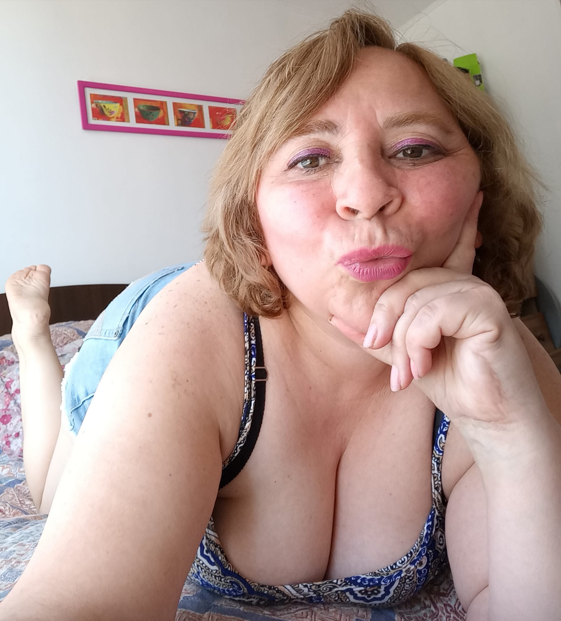 Sara Sanhueza Constanzo - https://www.facebook.com/carmyn.de