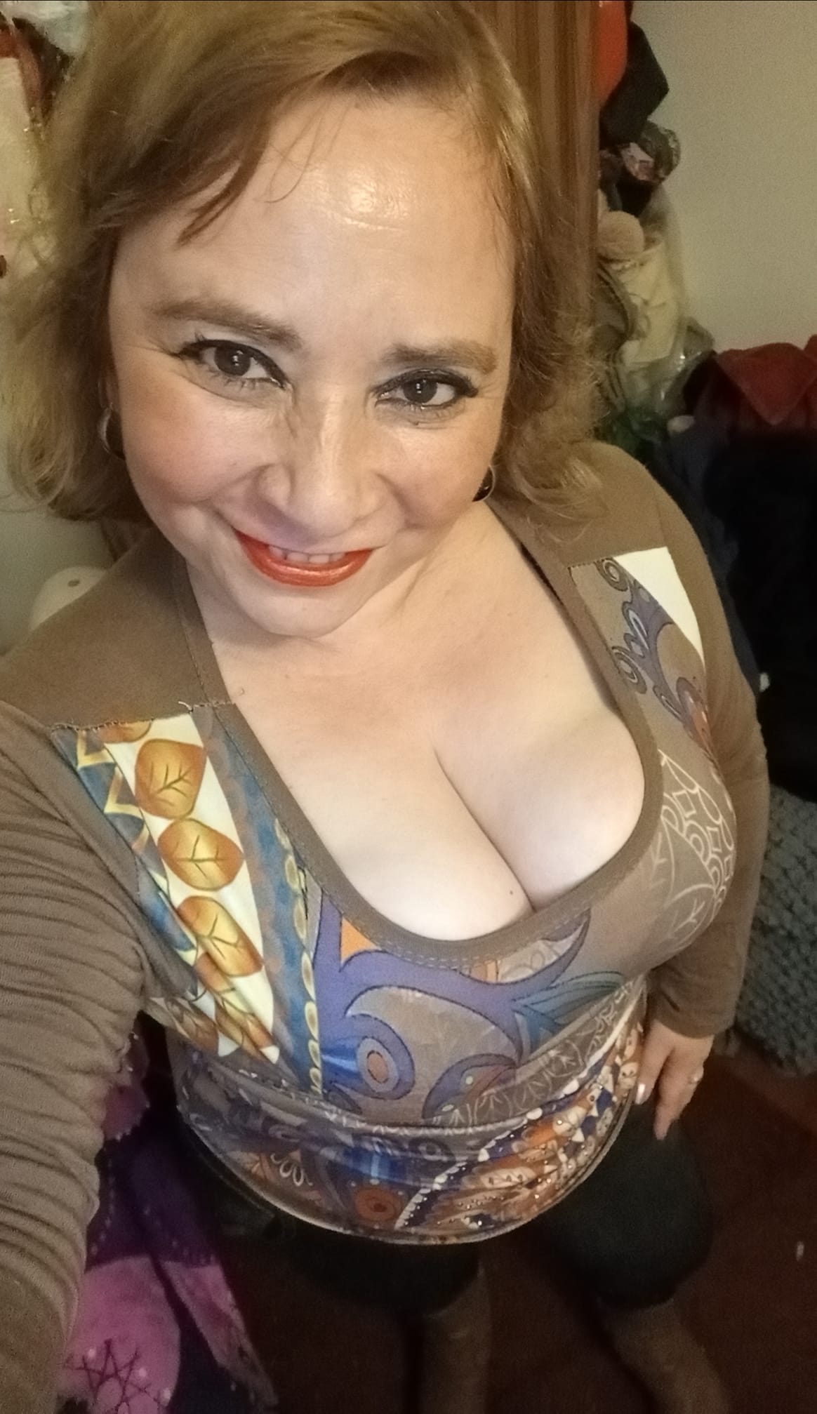 Sara Sanhueza Constanzo - https://www.facebook.com/carmyn.de