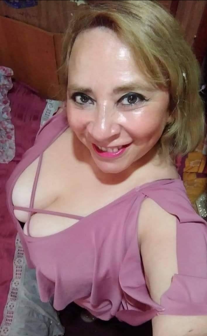 Sara Sanhueza Constanzo - https://www.facebook.com/carmyn.de