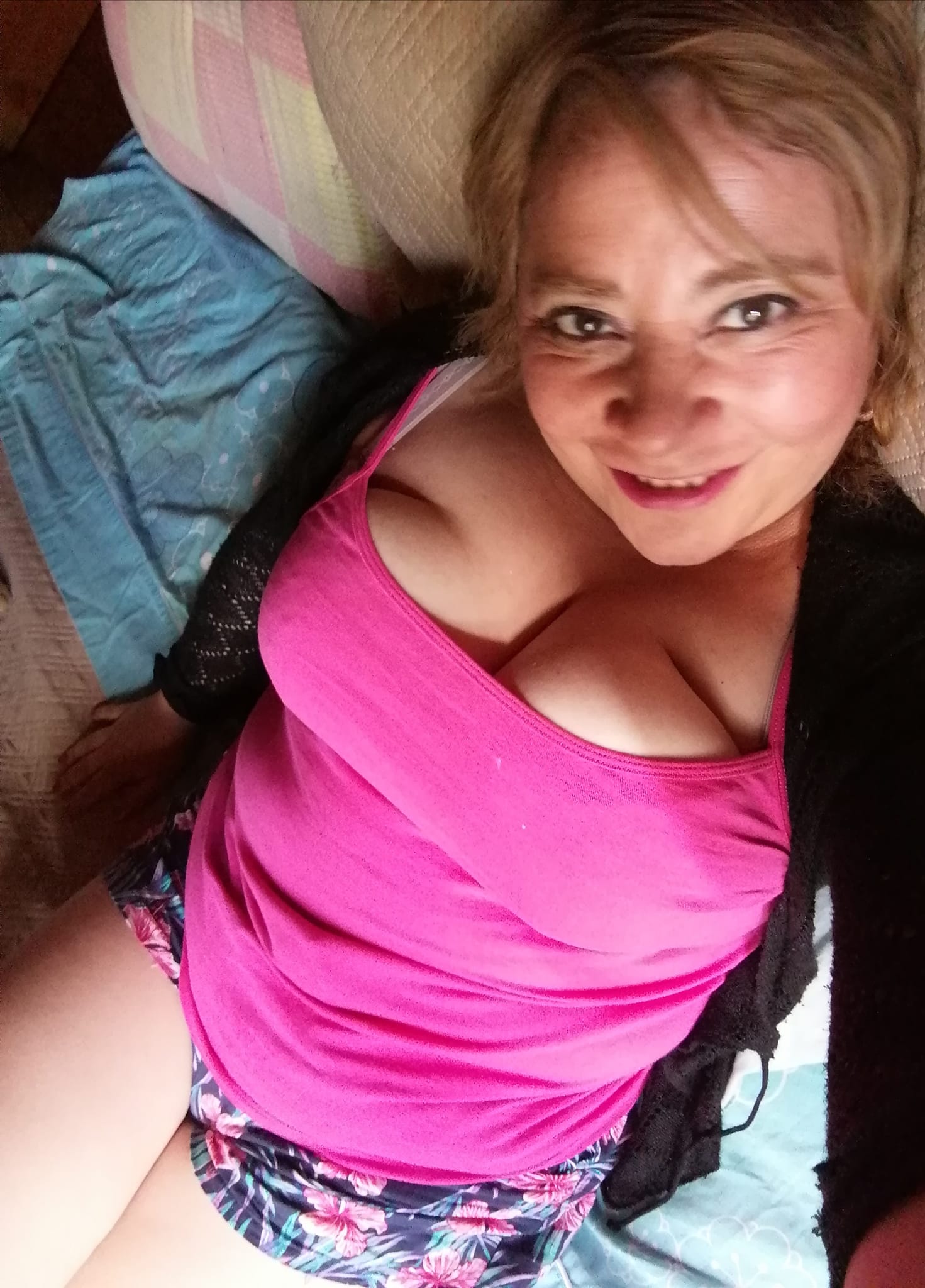 Sara Sanhueza Constanzo - https://www.facebook.com/carmyn.de