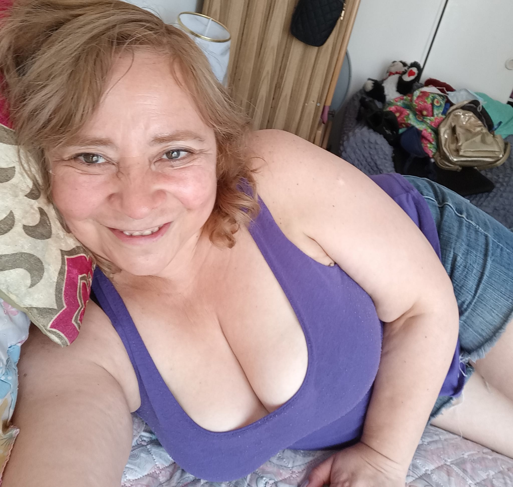 Sara Sanhueza Constanzo - https://www.facebook.com/carmyn.de