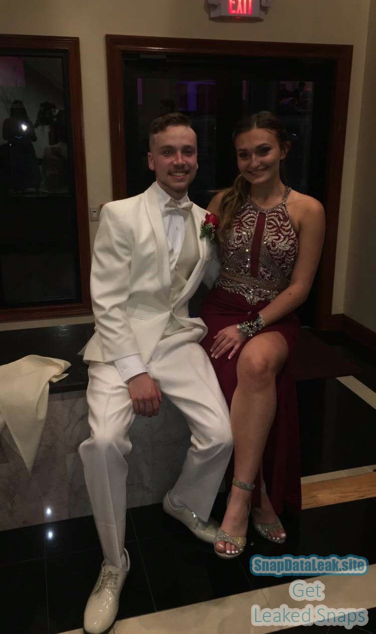 Sexy tan blonde college gf mirror selfies