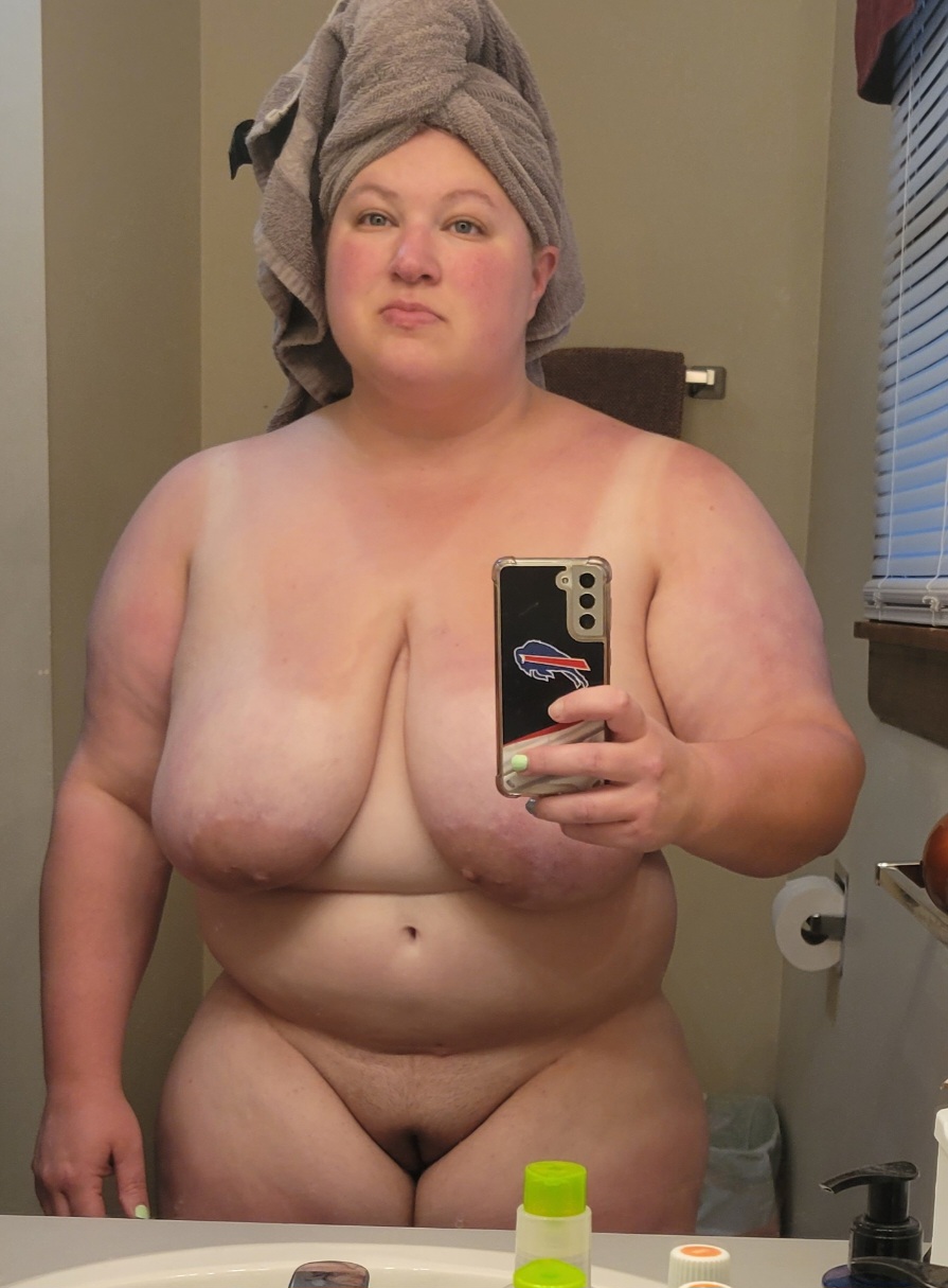 Beth Dollmatsch, huge tits bbw