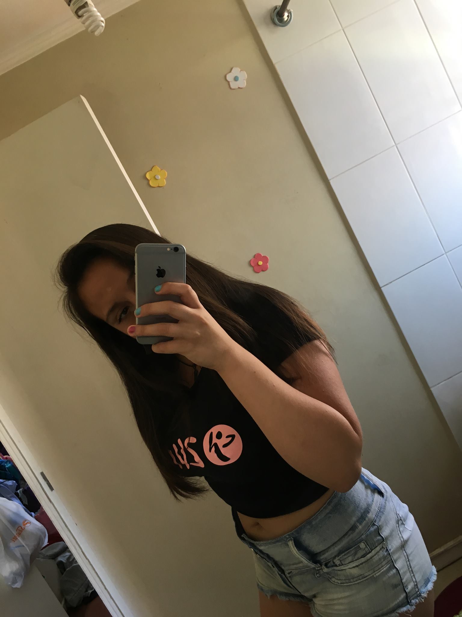 Instagram: daafnee_zf