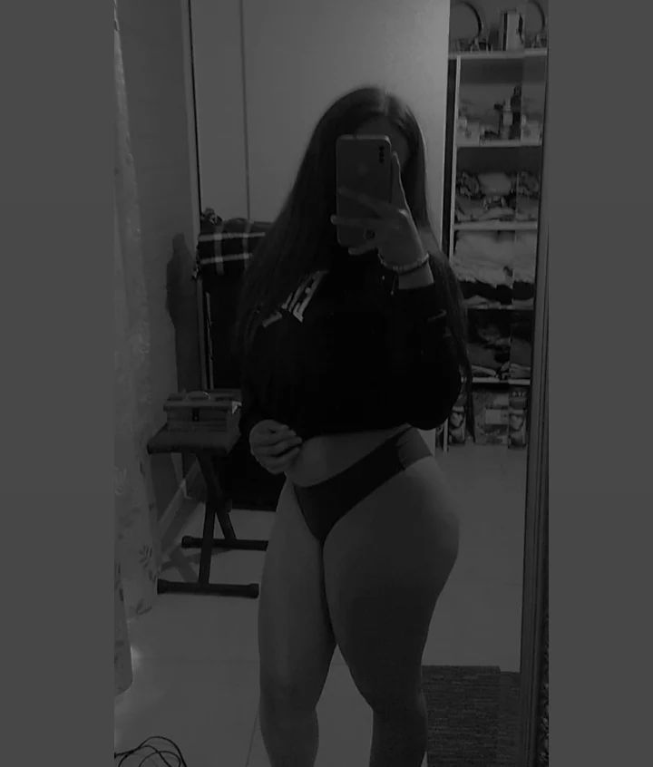 Instagram: daafnee_zf