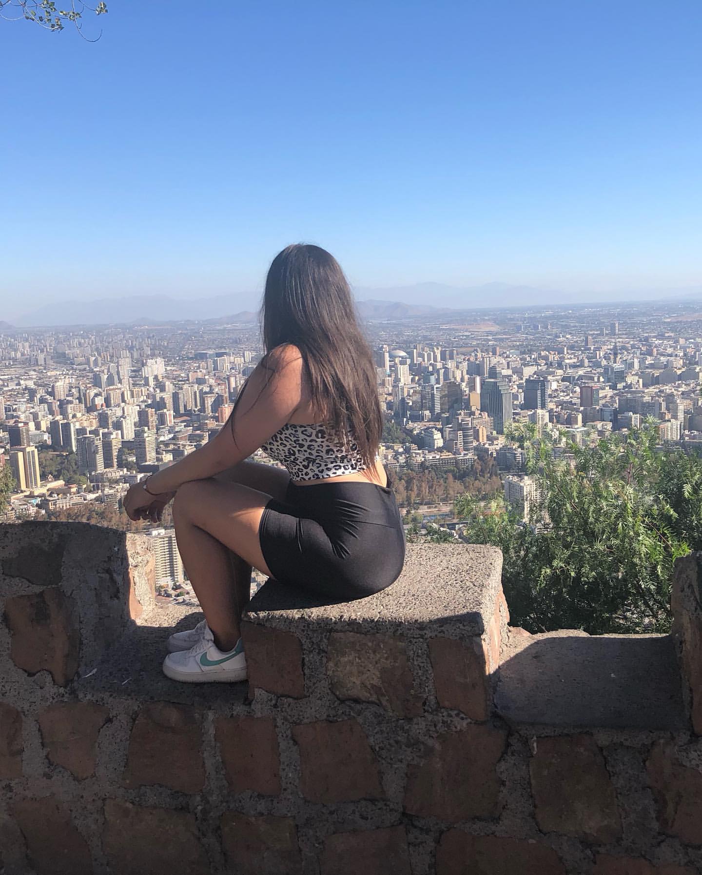 Instagram: daafnee_zf