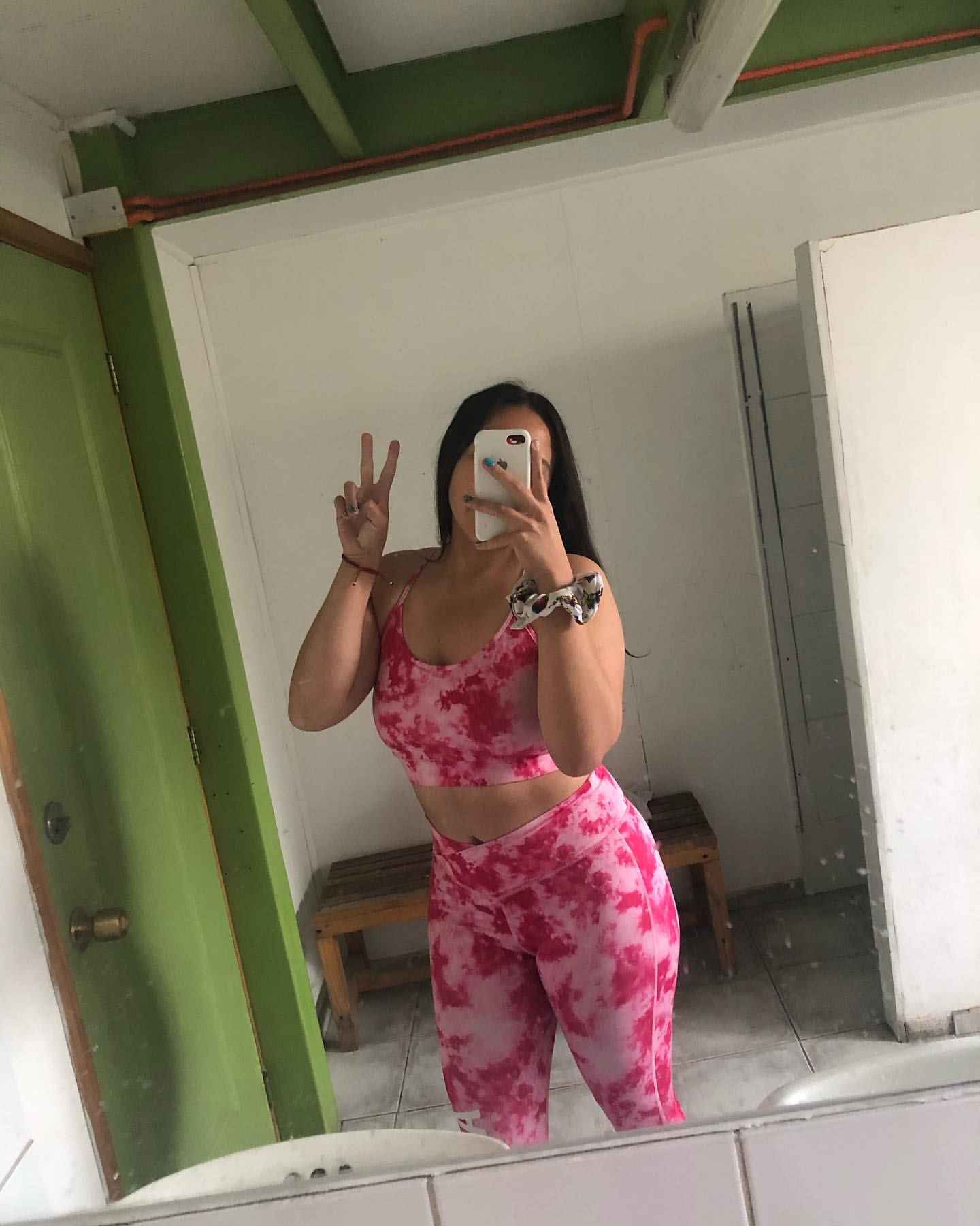 Instagram: daafnee_zf