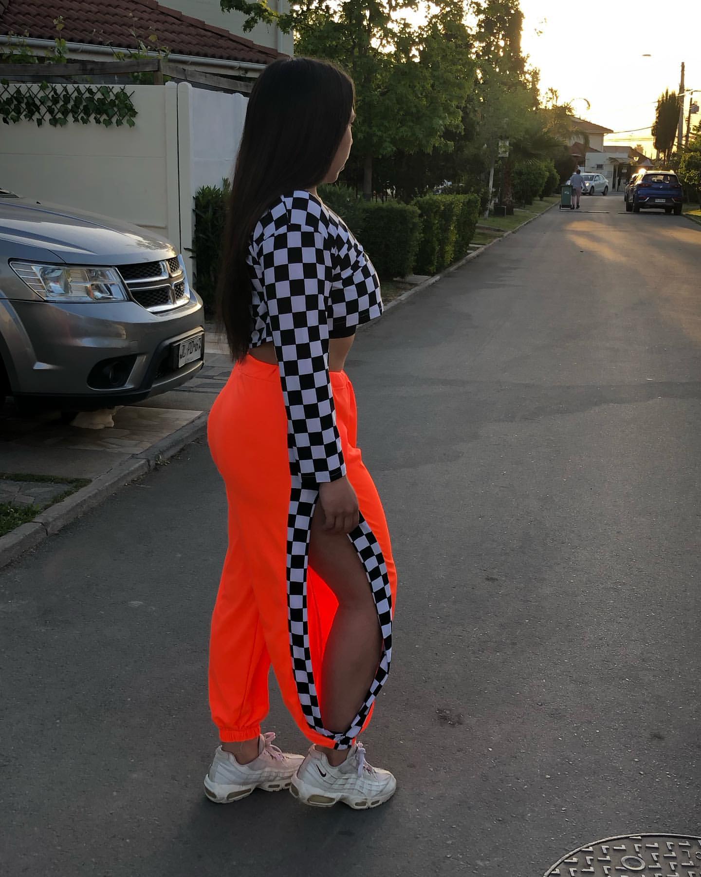 Instagram: daafnee_zf