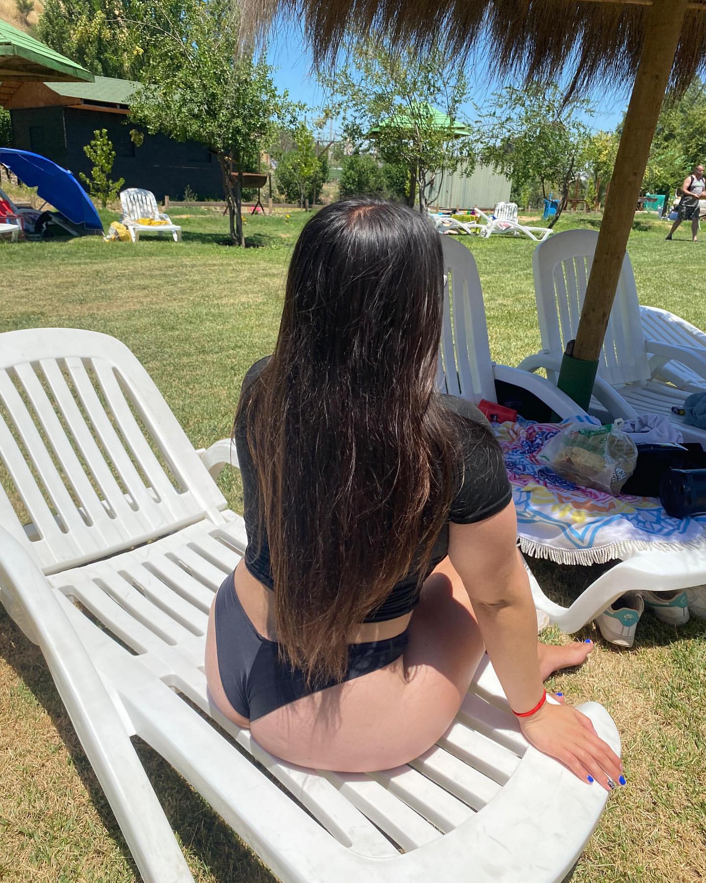 Instagram: daafnee_zf