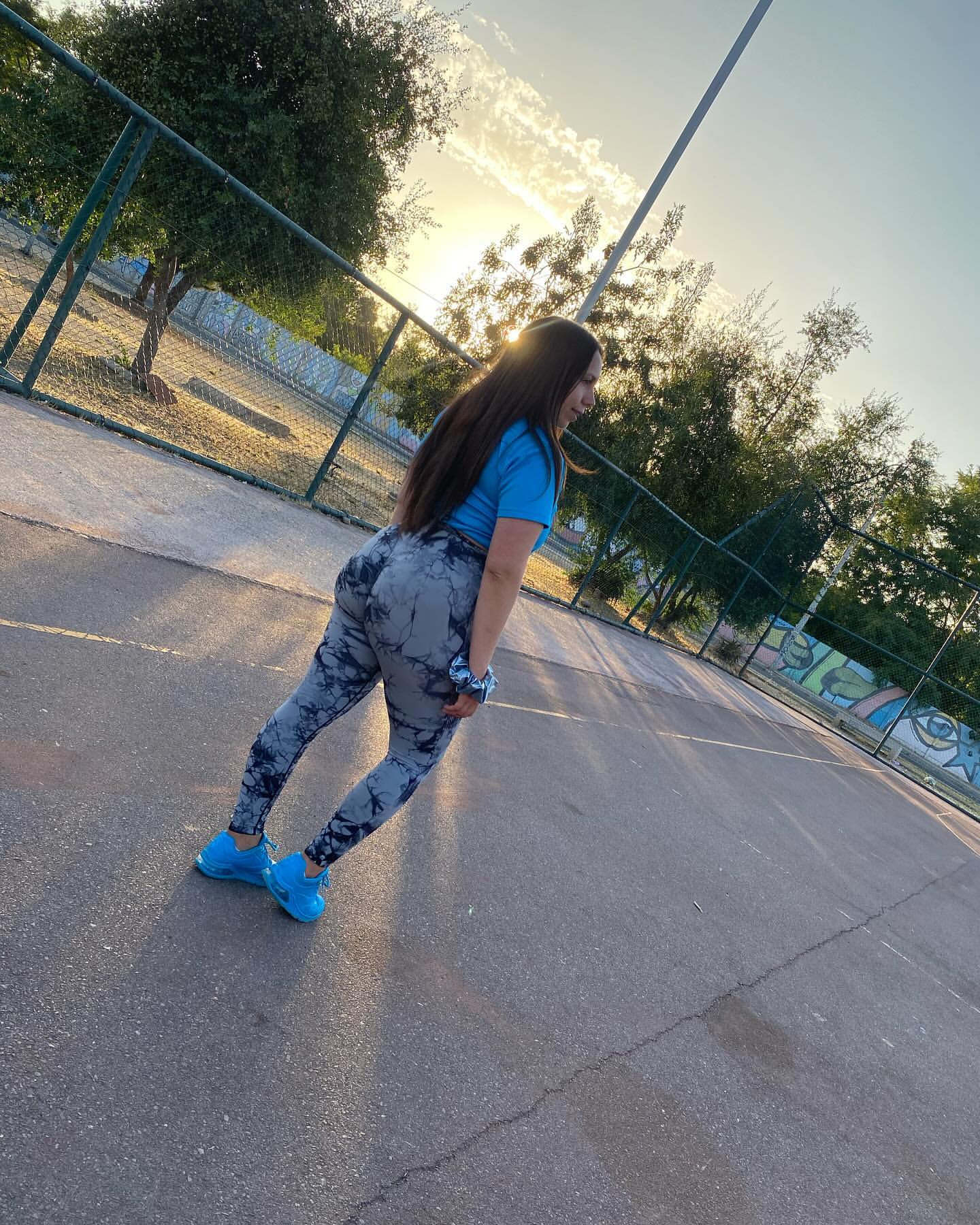 Instagram: daafnee_zf