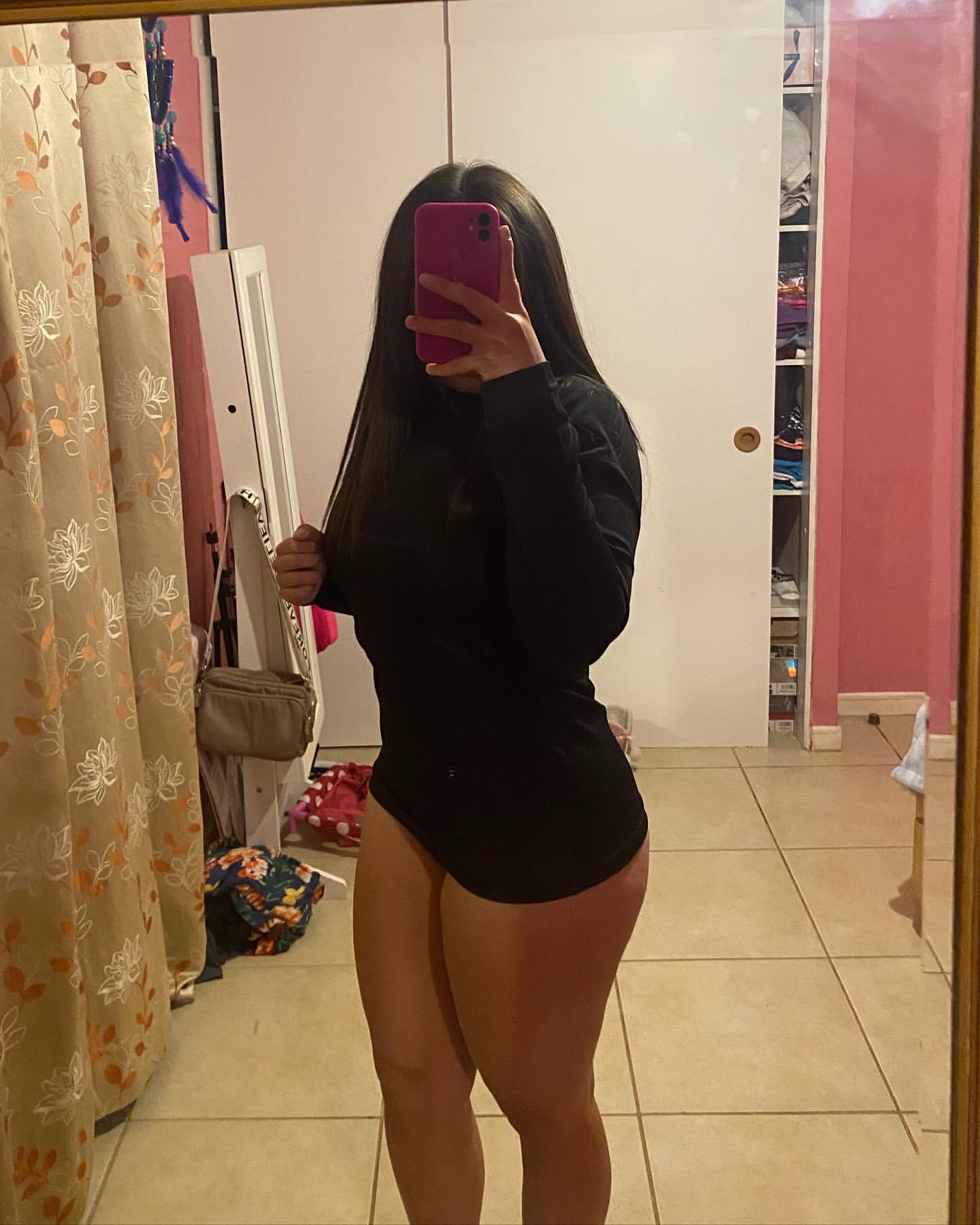 Instagram: daafnee_zf