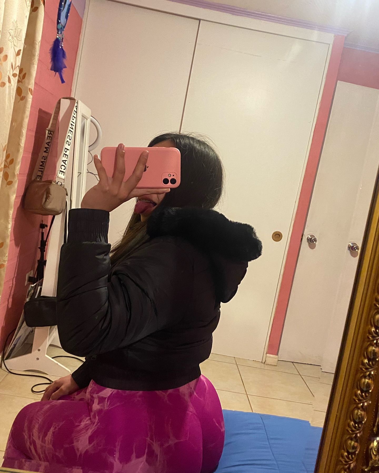 Instagram: daafnee_zf